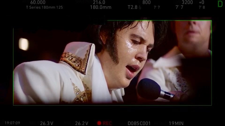AButlerNews's tweet photo. “Looking back - monitor shots of Austin Butler in the final stage prosthetic make up look for the 77’ Unchained Melody concert sequence in Elvis” https://t.co/zKBMxFF1vZ