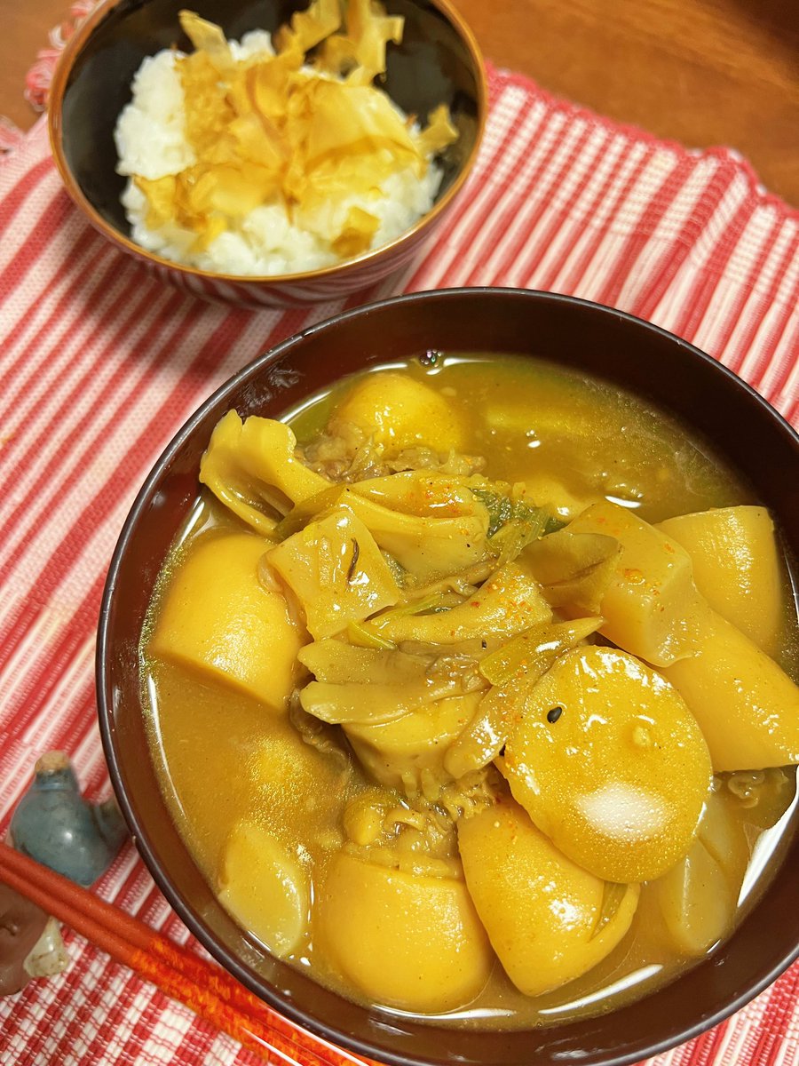 mayn_tw's tweet photo. 芋煮と
芋煮カレーうどん😋 https://t.co/G1CATFUvzd