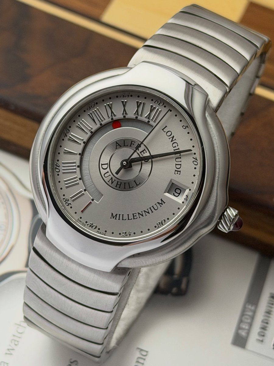 ManZonex's tweet photo. Dunhill Longitude Millennium
Ref. BB8013
Goes great with any outfit. https://t.co/XGdKEK3q9V