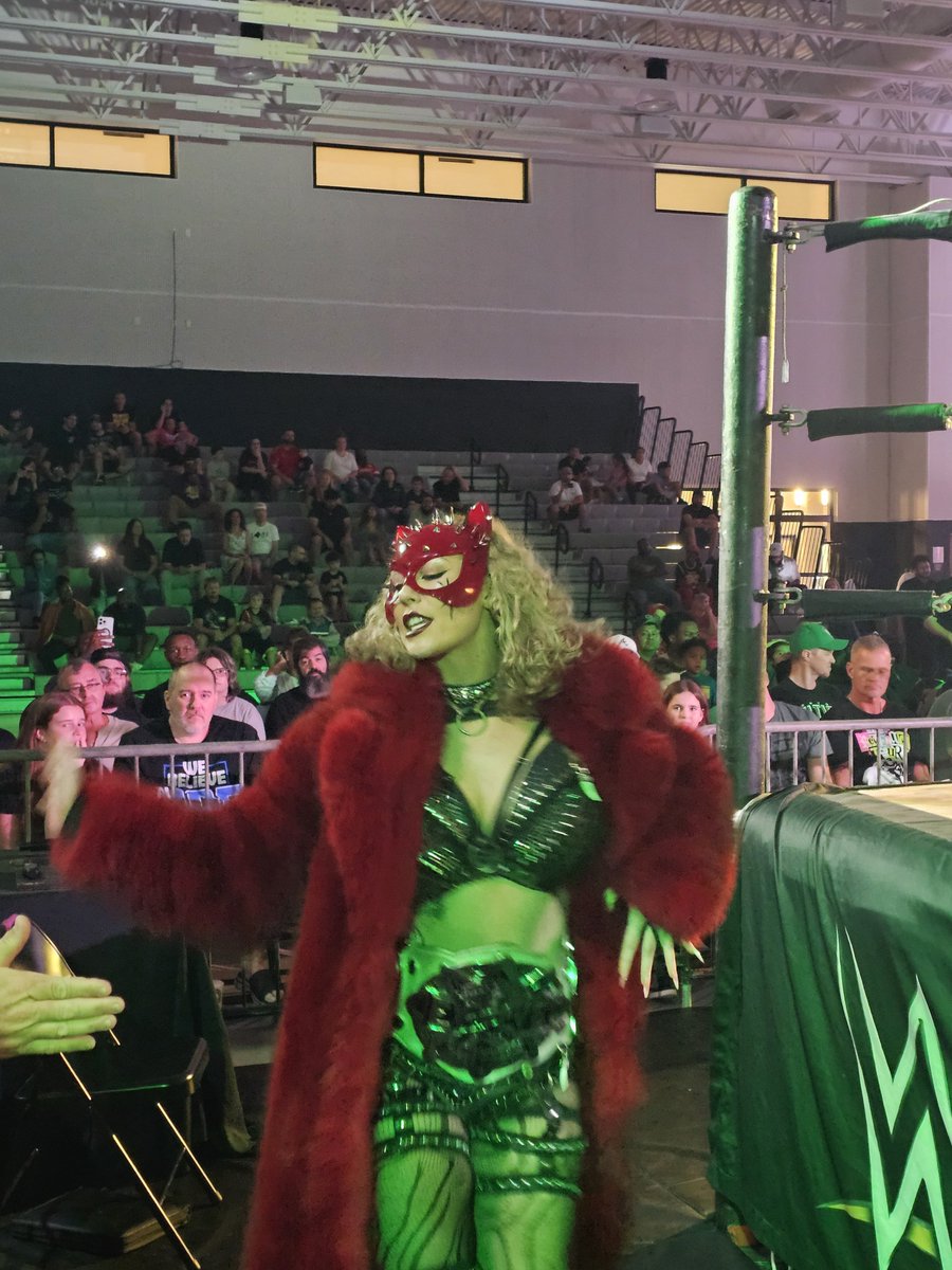 BeastWrestler21's tweet photo. Real Ones Always Rise

@nikkita_wwe #NXTFortPierce #NXTFtPierce https://t.co/58DuBbDyvA