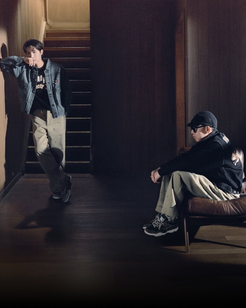 HYBE_MERCH's tweet photo. j-hope x HUMAN MADE ‘HUMAN HOPE SEASON 2’ 🐿️

[ONLINE]
📆 2026. 09. 26 09:00 (KST)
🌐 Weverse Shop (@weverseshop)
💚 HUMAN MADE Online Store

[OFF-LINE]
📆 9/26(Sat) 11:00 KST
📍 HUMAN MADE TOKYO Flagship Store

#HYBMRCH #jhope #제이홉
#HUMANMADE #HUMANHOPE https://t.co/Lyx3AeGufN