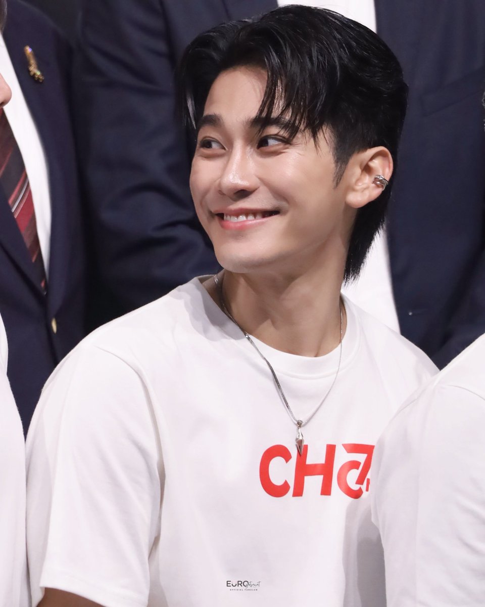 euroyswofficial's tweet photo. 👀☺️
EURO X CH7ON
#Ch7HDNewAppxEuro
#CH7ON
#Euroyotsawat #ยูโรยศวรรธน์ https://t.co/Ohsu89ZLdT