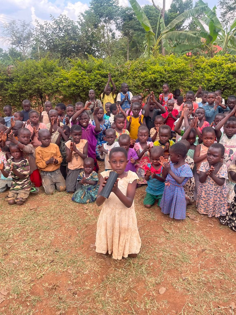 mubiruJohn23's tweet photo. Every child deserves to feel loved, safe, and hopeful. โค๏ธ๐ฅบ These precious children are dreaming of a brighter future, and together, our kindness can help make those dreams possible. ๐๐ฝ๐โจ
#TrueLifeOrphanage #UgandaCharity #GiveHope #SupportChildren #MakeADifference https://t.co/sfLffnMhIC