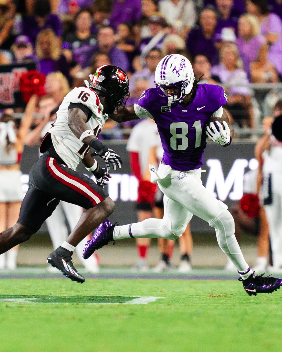 TCUStatsInfo's tweet photo. Technically speaking, @TCUFootball's 99-yard scoring drive in the 3rd quarter to go up 21-7 is tied for the longest scoring drive in program history.

The last time TCU posted a 99-yard scoring, Emari Demercado punched it in from 1 yard out vs. Kansas in 2021.

#GoFrogs https://t.co/MYo4e4Govz