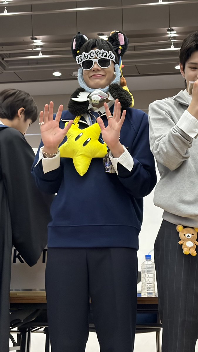 TOMOcookie__'s tweet photo. 260919 サイン会
#VIBY #RYOHA #료하 https://t.co/OjwBDS9P21