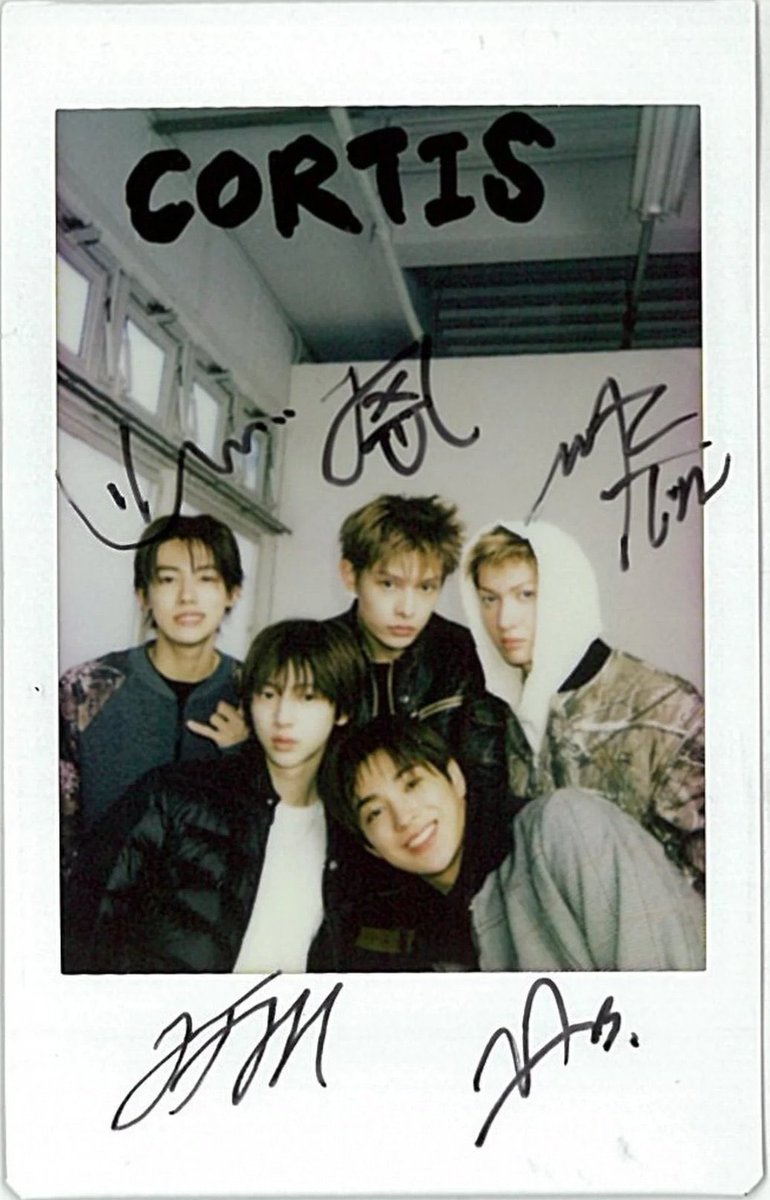 Kathy_OVO_'s tweet photo. WTB CORTIS SPUR OT5 signed pola 🥹
Please DM me if selling or if you know the owner! 
요즘 싸폴을 너무 비싸게 파는 글이 많지만, 저는 되팔 목적이 아니라 정말 소장하고 싶어서 구하고 있어요.엄청 높은 가격은 어렵지만, 판매하실 분 계시면 DM 부탁드립니다  #CORTIS #코르티스 #WTB #싸폴 https://t.co/oOBy3EU9Q3
