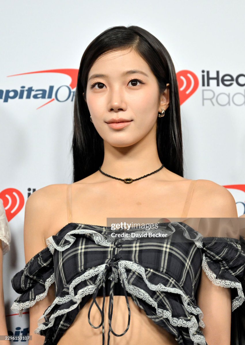 fimloops's tweet photo. #LE_SSERAFIM at the iHeartRadio Music Festival 2026 via Getty Images 🧵 

(1)

LE SSERAFIM MADE IHEARTRADIO’s NIGHT
#LESSERAFIMoniHeartFestival  #iHeartFestival2026 https://t.co/2dO5yzrdVs