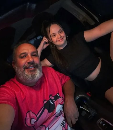 laryvazad's tweet photo. 🚨 ALERTA VAZOU 🚨
Amor Ted gravando dentro do carro
Com a novinha e o controle no colo 🔥
Ela mostrando tudo sem vergonha nenhuma 😈💦

LINK NOS COMENTÁRIOS

#Famosos #Vazou #Vazados #Corno https://t.co/jGbrrYxu2x