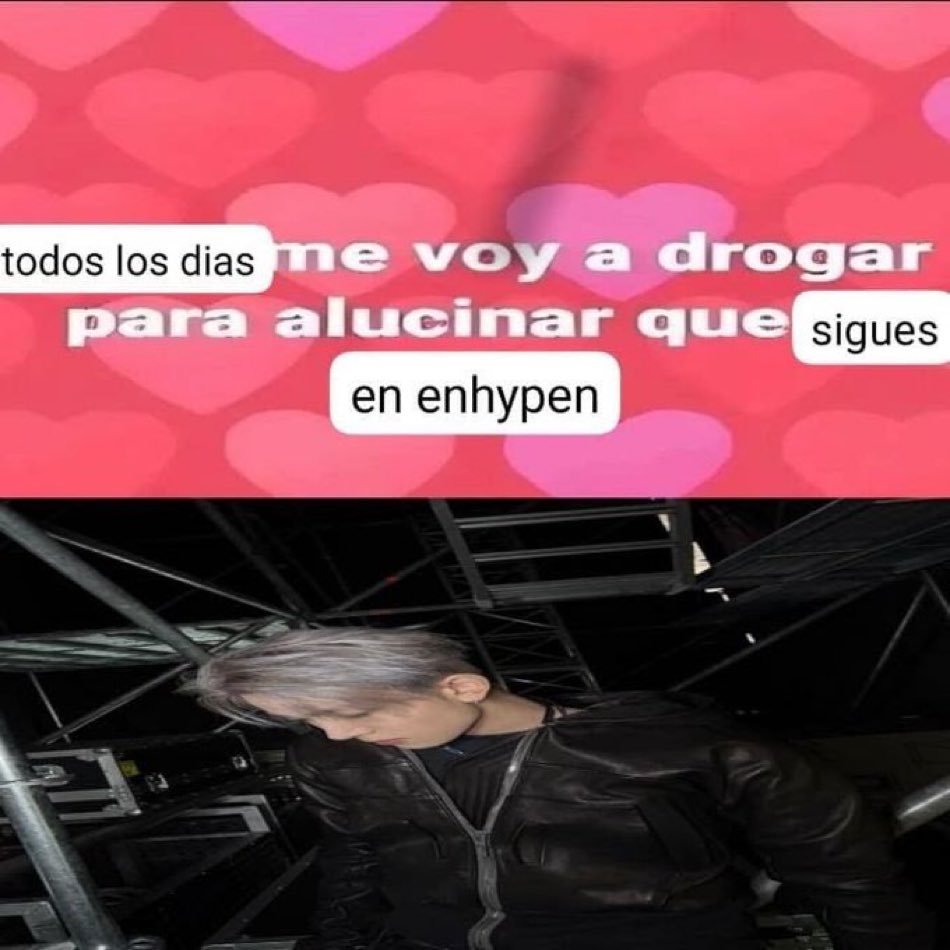 LoveEnhypen08's tweet photo. Yo leyendo las teorías 

BELIFT NO ETHICS NO PROFIT #ENGENE_Stands_With_SevEN #FinancialBoycottHYBE https://t.co/Qbjau52jJJ
