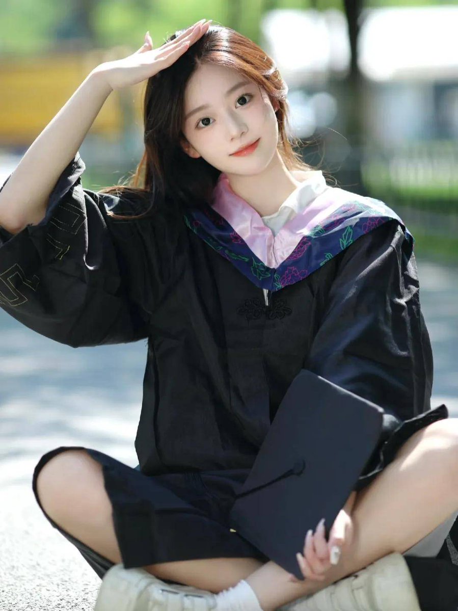BrockStarig3hr's tweet photo. Graduation check  A cap, a diploma, and memories that’ll last forever. Cheers to this wild, wonderful chapter—on to the next! https://t.co/NY2BVl6u19