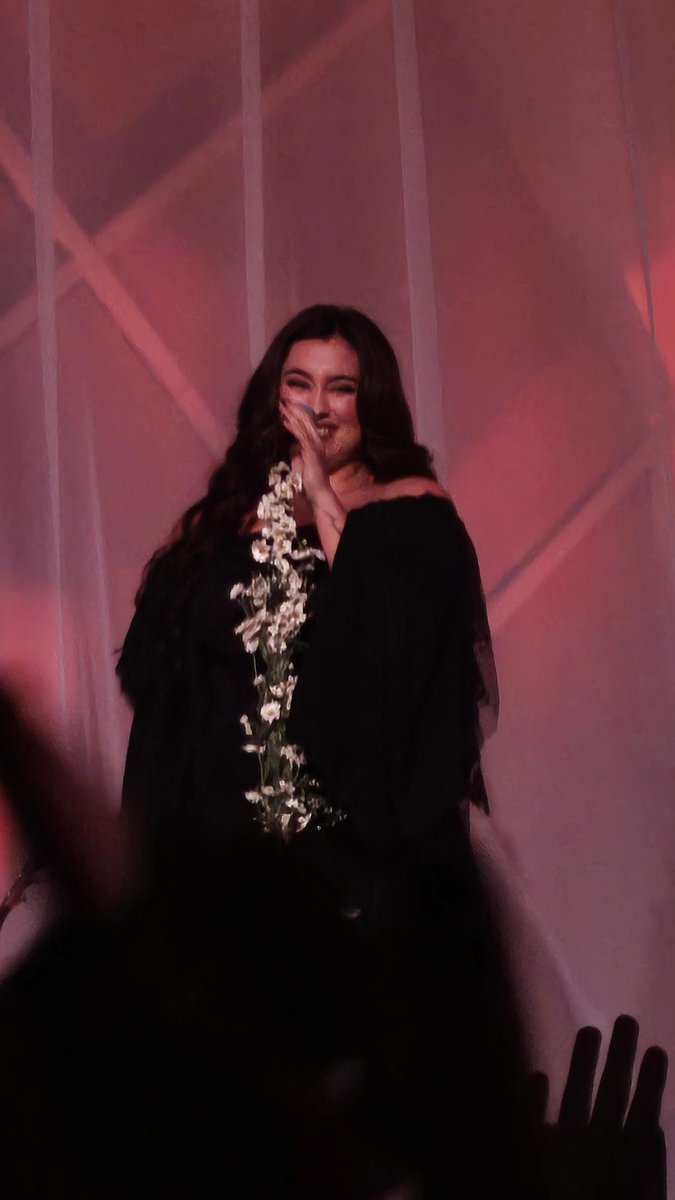 LMJUpdates's tweet photo. #PHOTO | Lauren for One night with Lauren Jauregui at São Paulo (via @ArthJauregay) https://t.co/l1wkTfJXh3