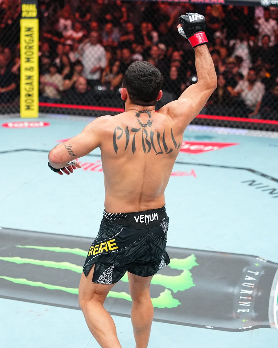 The KO he's been waiting for 😤 @​PatricioPitbull 

#CryptoCom #UFC331 is LIVE NOW on @​ParamountPlus! 
 [📷](https://pbs.twimg.com/media/HSoJFp7aUAAPJGr.jpg) [