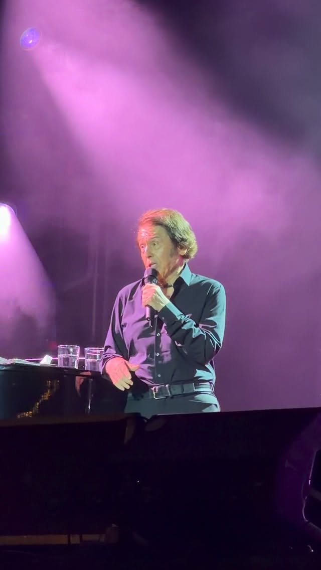 soycrema_29's tweet photo. Raphael en Almería, 19 sep  2026
#RaphaelArtista #Raphael #LaMúsicaTambiénAbraza https://t.co/4x7r7WYMAp