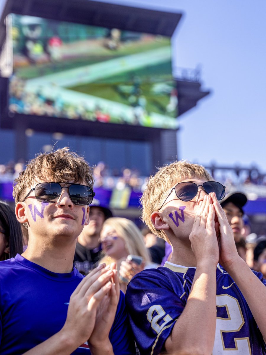 UWAthletics's tweet photo. We happy? Oh, we happy. ☔️ https://t.co/7EkXy2JeYz