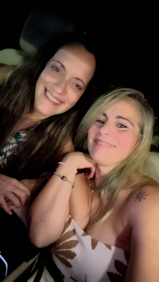 cubangogetter's tweet photo. ¡Que comience la fiesta del concierto de El Chacal! 🥳🍹🎤
¡Lista para disfrutar del concierto de El Chacal esta noche en @The Ranch Concert Hall! representando La Voz Latina de Florida 🎶🔥
#ElChacal #TheRanch #NocheCubana #SWFL #cubanosporelmundo https://t.co/ndfs6kyTri