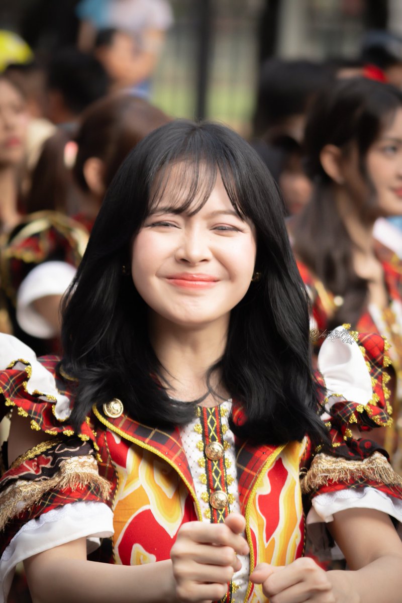 vinzryyyy's tweet photo. Selamat pagi kak fen @F_FeniJKT48 

Shooting Single ke-28 "Ayo senyumlah" 20092026 https://t.co/C4PQOGIYFr