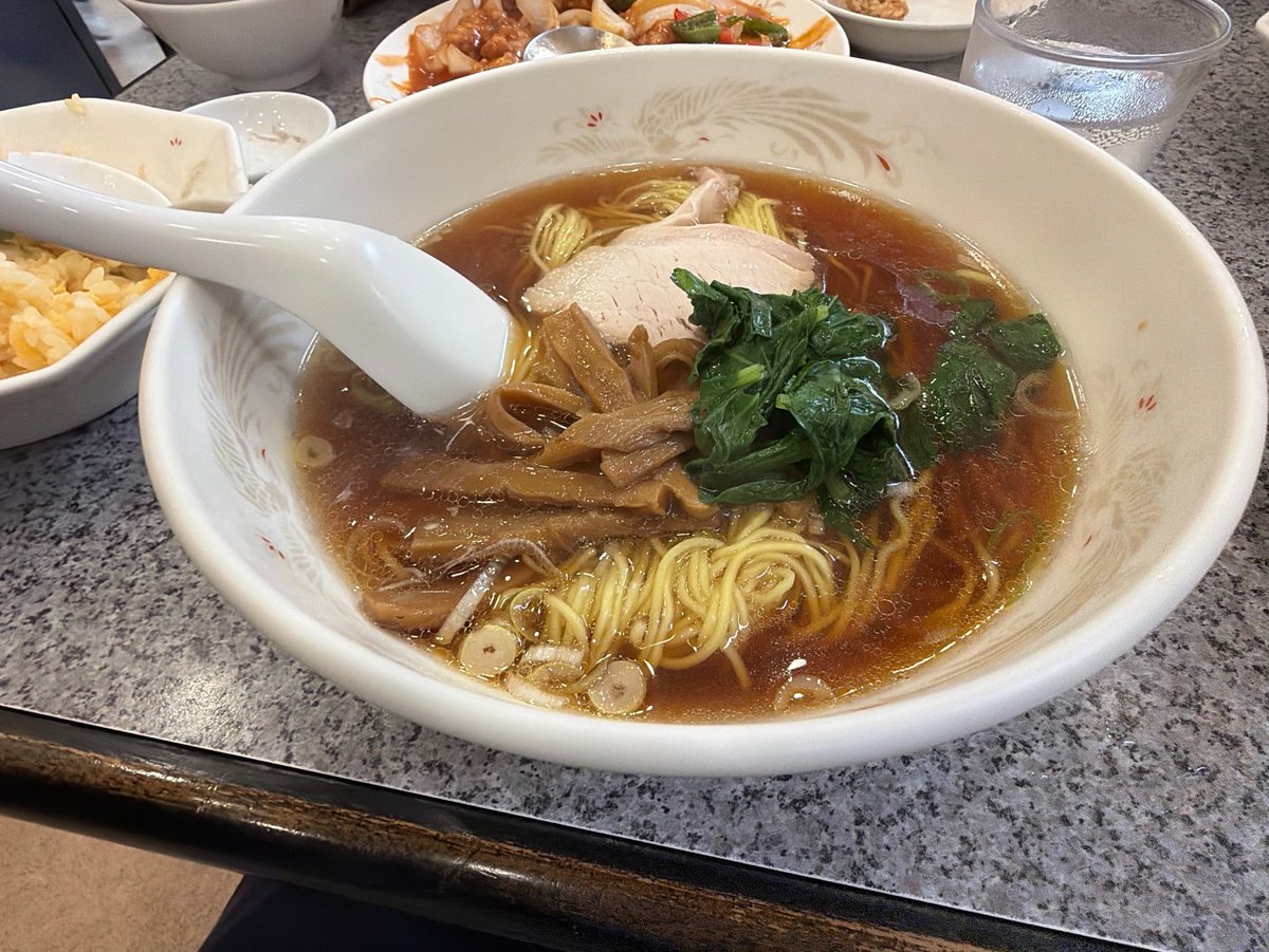 ecorun_monkey's tweet photo. ファミリードカ食い部
Day2 中華定食 https://t.co/6trv1cgGGF