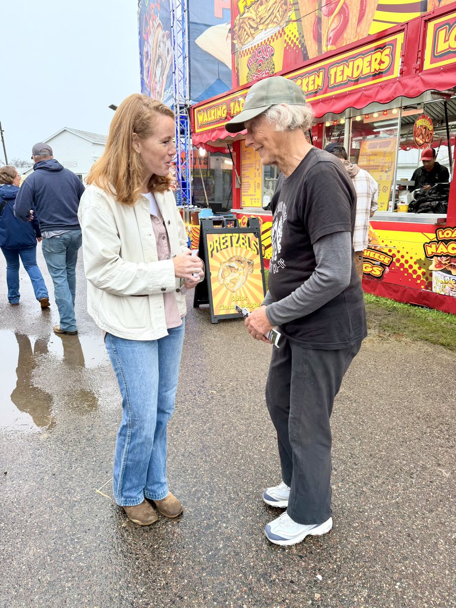 RebeccaforWI's tweet photo. Wisconsin's final fair of the summer: Vernon County!
Talked with folks about everything from tariffs to health care and what’s the best thing to eat at the fair. Stayed for the livestock auction and may have gone home with a prized pig (more on that soon). https://t.co/ixm4MH0r0K