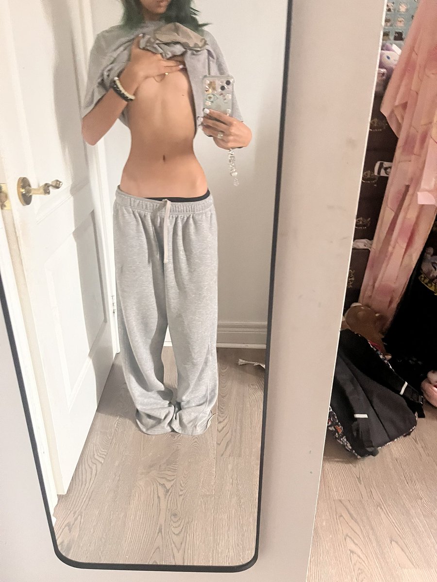 minimizd's tweet photo. 10 pm bodycheck
#edrtwt #bodycheck https://t.co/53apdfvUh8