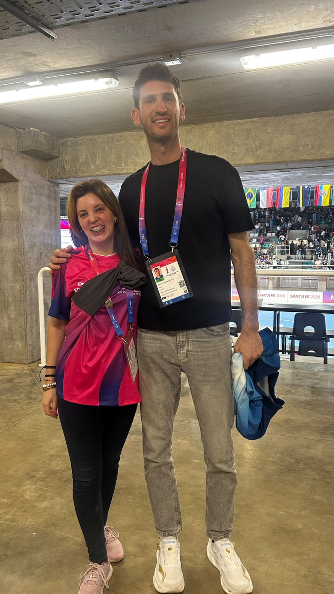 SofiFTorres's tweet photo. Yo soy enana, pero él es muy alto
Experiencia Suramericanos 2026
German Chiaraviglio https://t.co/cdpNEgHk4u