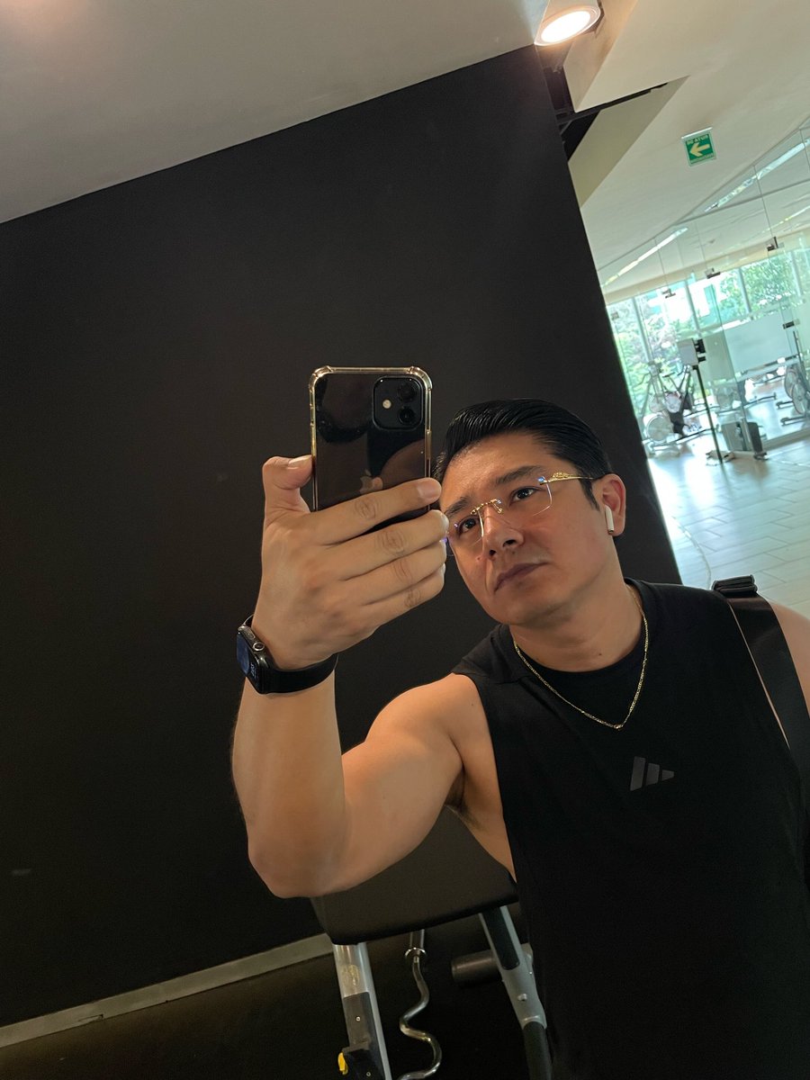 AlmoraO's tweet photo. Don’t stop believing in yourself #gymrat https://t.co/EhLuJyUjH2