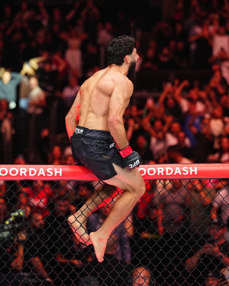 It simply doesn't get better than that.

[ @​ArmanUFC | #CryptoCom #UFC331 is LIVE NOW on @​ParamountPlus ] 
 [📷](https://pbs.twimg.com/media/HSoQEPTbAAABXuo.j