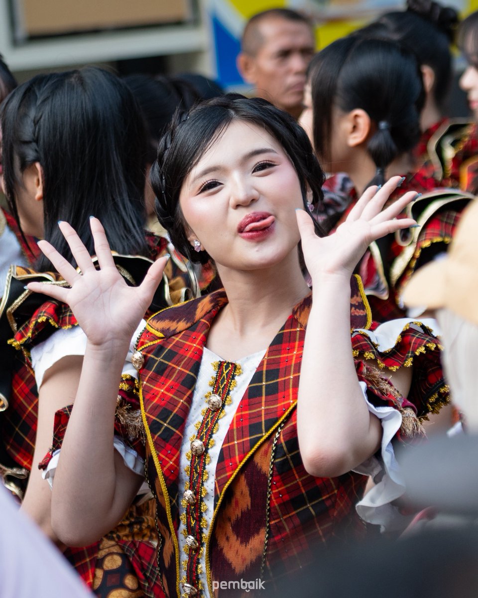elladelinho's tweet photo. pret @Y_CynthiaJKT48 https://t.co/M9xdCGfwPb