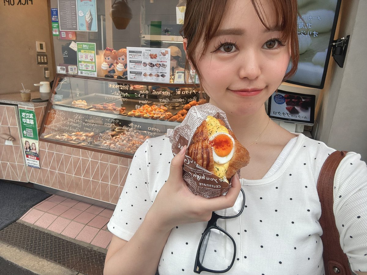 Richan_129's tweet photo. みなさん、こんにちは〜🌍☀️

本日イベント最終日🔥💓🔥
この後13時から20時までコスプレ配信！
1位🥇絶対とる！！！
みんな絶対来てね！！🔥

この写真は昨日食べた物達！食べ過ぎ🤣 https://t.co/ZqgcaSzlAz