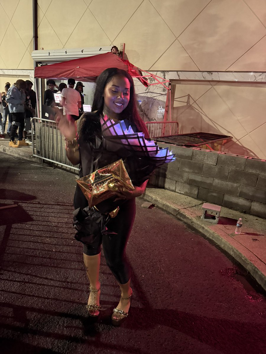 _itsdriaa's tweet photo. This Birthday Was Def One For The Books💋 https://t.co/bdCFHvsniZ
