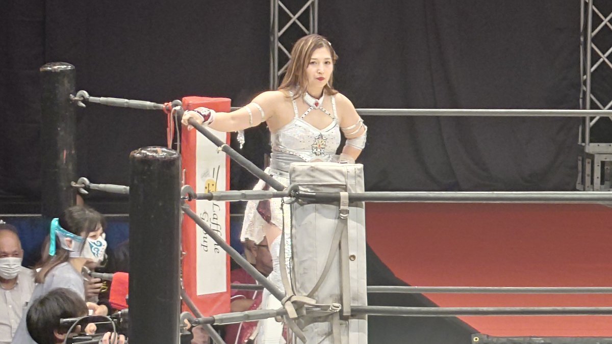 GiantsJarvey's tweet photo. #プロレス観戦 真っ最中
2026.9.20 マリーゴールド後楽園
第5試合 決勝トーナメント準決勝
#青野未来
vs
#瀬戸レア

#pw_mg https://t.co/MLEcW8b5yE
