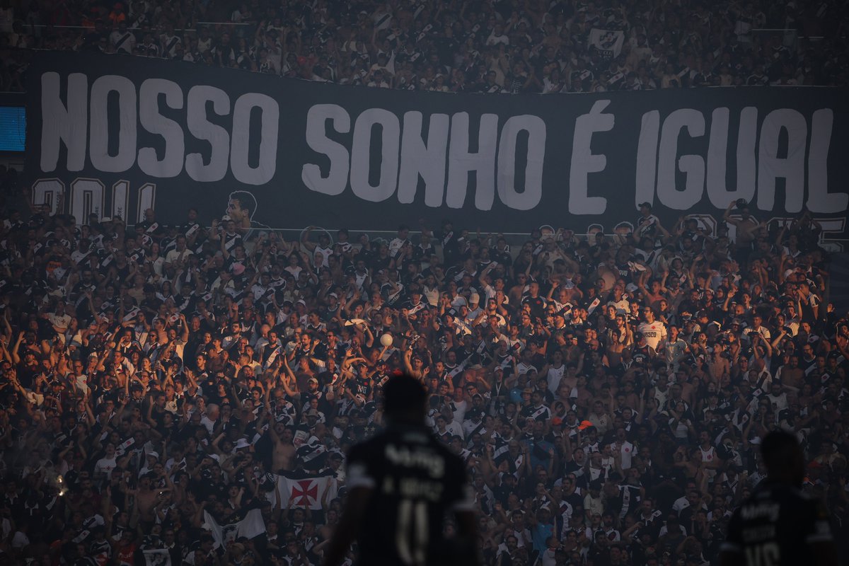 vascomics's tweet photo. E se fosse o Pedro Emanuel naquele dia https://t.co/85IufGy6Ly
