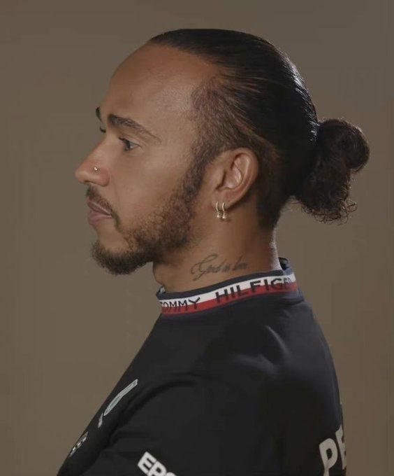 lewrari44's tweet photo. THIS IS NOT THE FIRST TIME HE’S DONE THE SLICK BACK. STOP ACTING WEIRD. especially teamlh the only reason you think it's weird is because of shit you made up yourself like those hair transplant rumors. https://t.co/7jFn7PEMZj