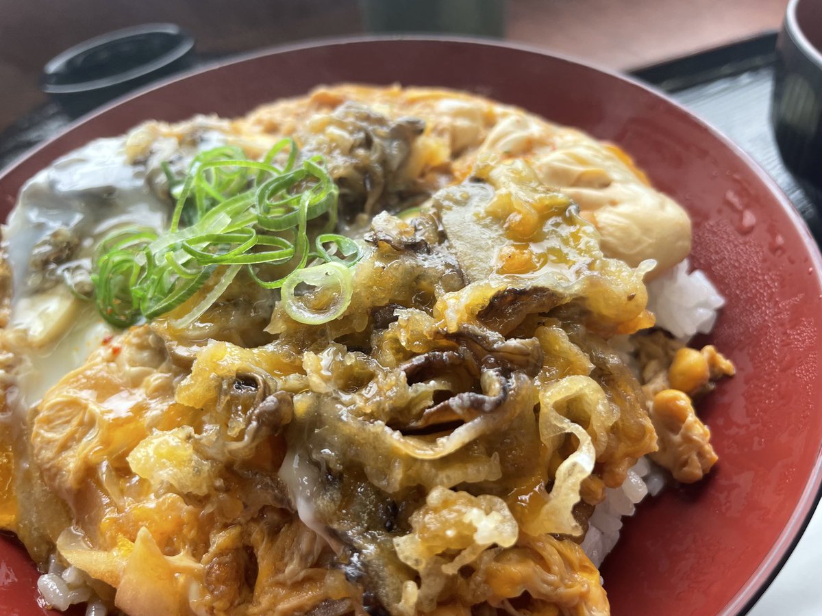 NaoHayashi's tweet photo. 北鯖江PAにて、まいたけ丼 https://t.co/1hNGdwOQEH