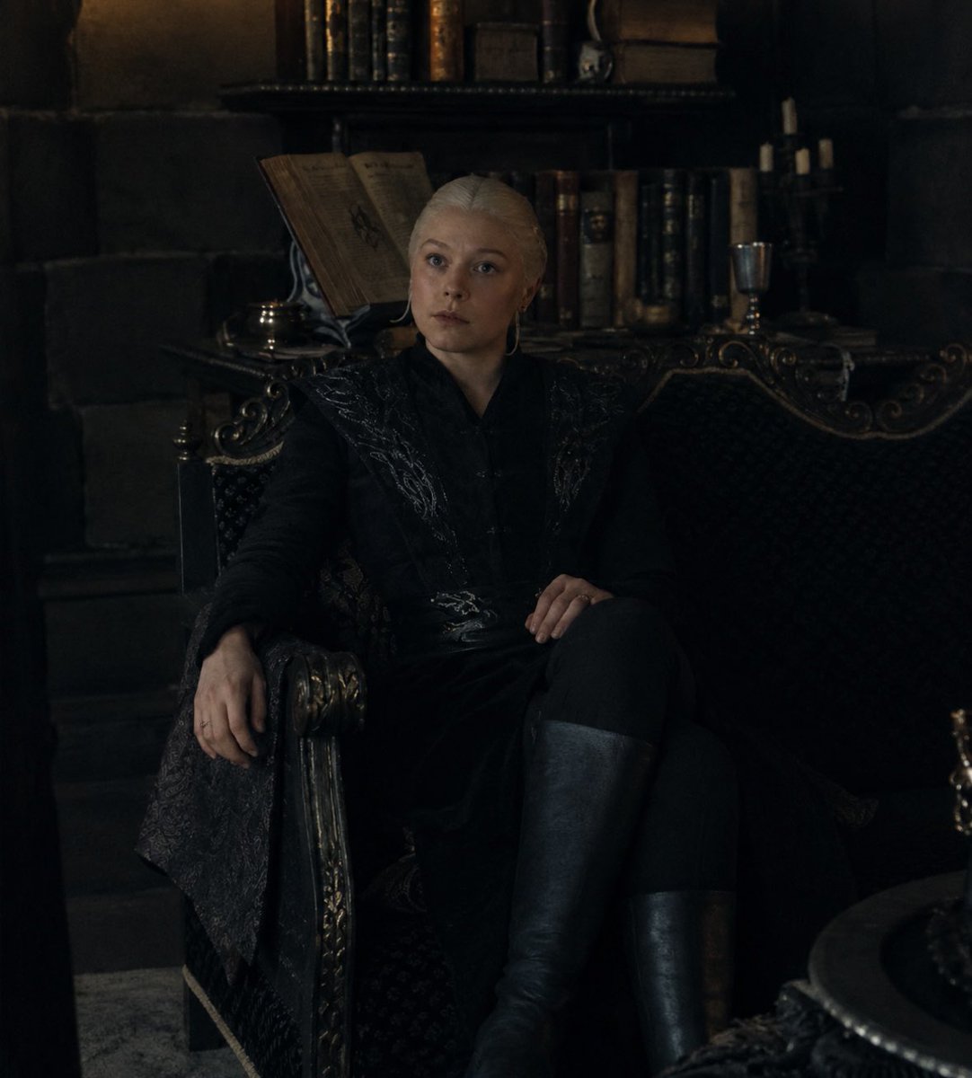 What_Vause's tweet photo. Eu quero uma dessa 
Rhaenyra Targaryen https://t.co/oIh2ZjpdrN