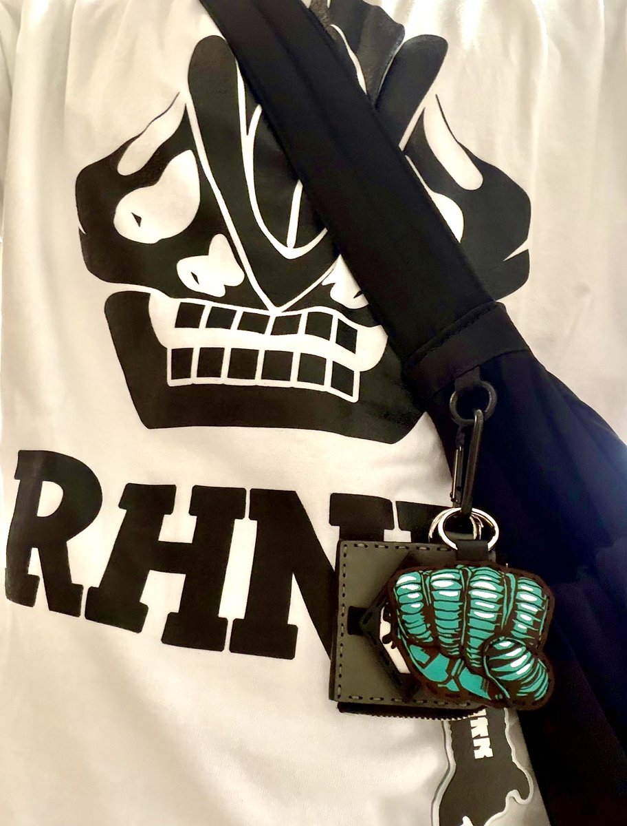 hiroshinohobby's tweet photo. ROARS ORIGINAL
GRAB LEATHER KEY RING 👊
かっこいい⚡️⚡️
さっそく装着して、台風にパンチ👊💥
皆様、ご安全に‼︎
@ROARSORIGINAL
#ROARSORIGINAL #ROARS #レザーキーホルダー https://t.co/X73cZ5sO69