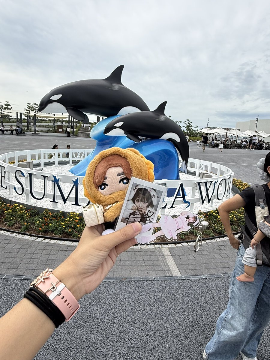 Ribbon__Drop's tweet photo. 水族��来たょぉー！
なちゃとゆみちゃんも連れてきた(*ฅ́˘ฅ̀*)♡ https://t.co/xllZgSmufJ