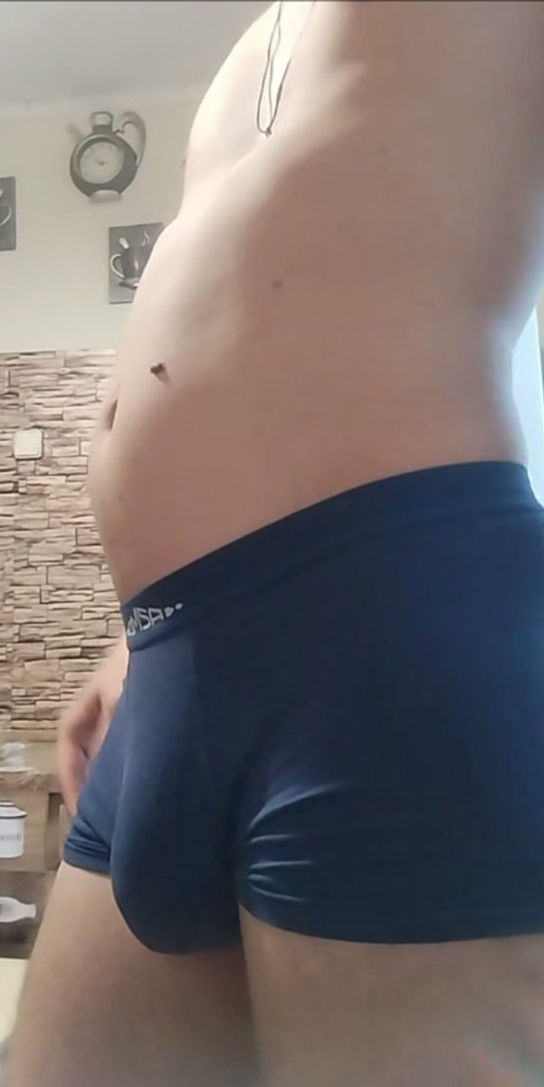 guslakov's tweet photo. He's getting get a little bigger https://t.co/DQrOvon85V