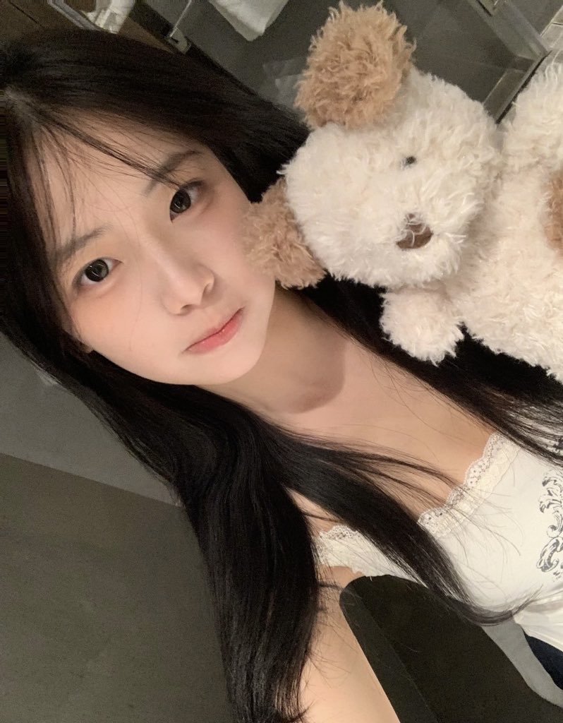 IllesRoland86's tweet photo. 福照有人看嘛...当一次女菩萨！！！         

 是粉哒看完不许瞎说😤     

 赶紧看，我要删了......🧐🧐🧐 https://t.co/657fyJ6IfB