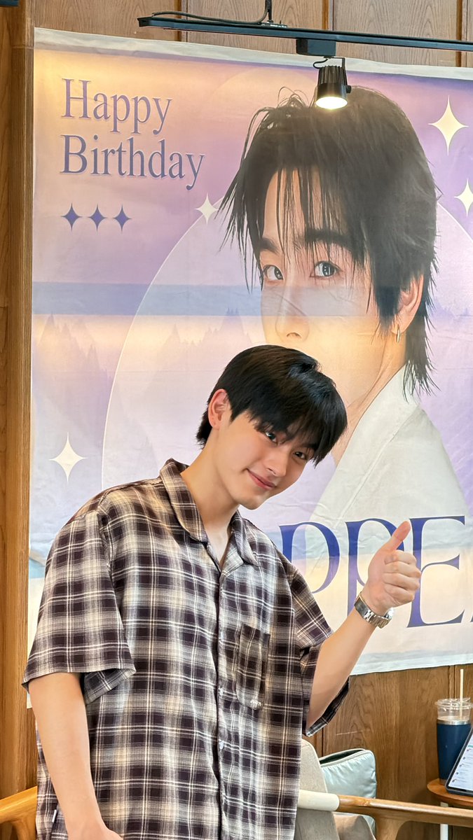 peachmiu_'s tweet photo. พี่เป้อ check in คาเฟ่ม่วงแย้วววว  💜

#Copperphuriwat 
#ThePurpleHourWithCopperXXIII https://t.co/n4bdJIFPqO