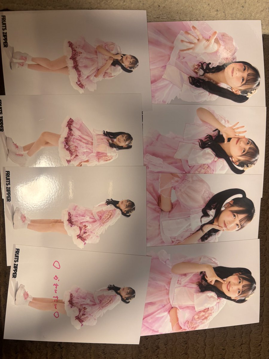 nao_chikawa's tweet photo. ⑨キミコイ衣装8枚(コンプ＋サイン入1枚)
⑩花衣装8枚(コンプ＋サインコンプ)
⑪着物衣装3枚
⑫振袖衣装集合4枚 https://t.co/HQnSLeb70N