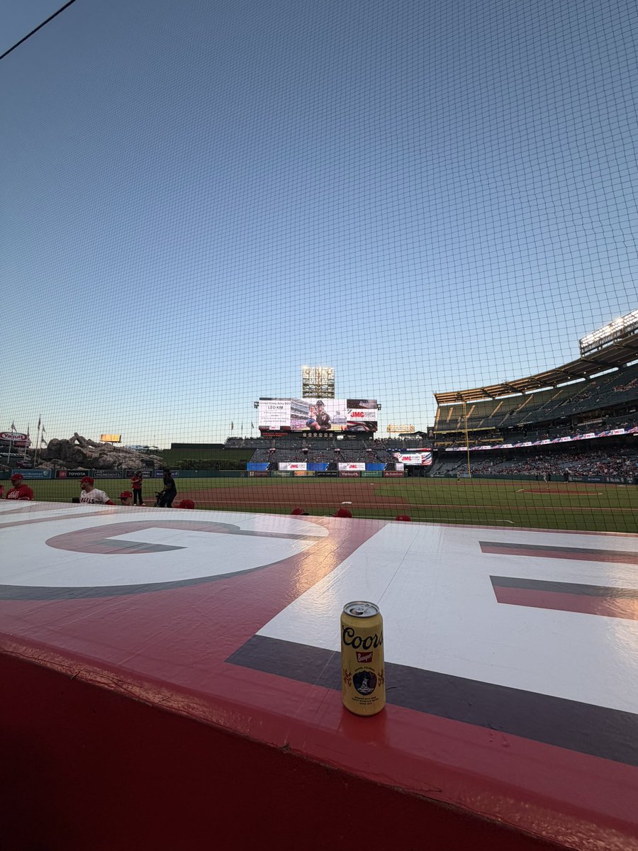 JudeUTH's tweet photo. Last Angel game of the year. Left early. Some things never change ✌️ https://t.co/EoPzx39OcB