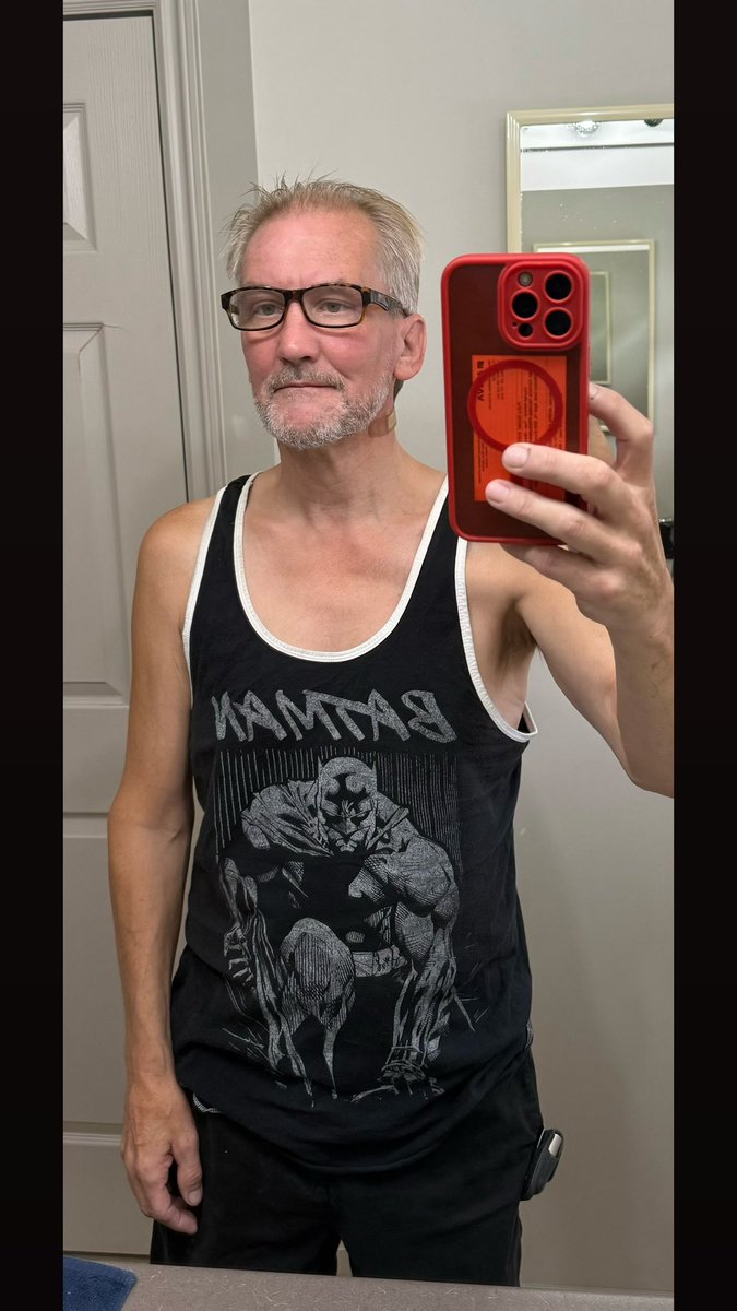Tazfreak69's tweet photo. @AdeleGrddd I’ll be 57 in less than 2 weeks. https://t.co/ou0ht2lJjb