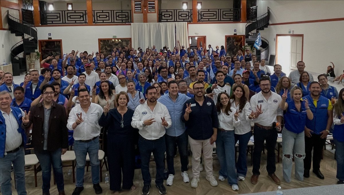 MiguelPenaflor's tweet photo. 💙 Desde Chihuahua, en el corazón que vio nacer a nuestro partido, @AccionNacional, capacitamos a más de 250 simpatizantes y militantes de Delicias comprometidos con defender a las familias mexicanas frente al #NarcoGobierno a través de la Red de #ActivismoDigital. 🇲🇽

¡Vamos juntos, con fuerza y convicción! 👊🏻

#FamiliaSíNarcoGobiernoNo
#PatriaFamiliaYLibertad