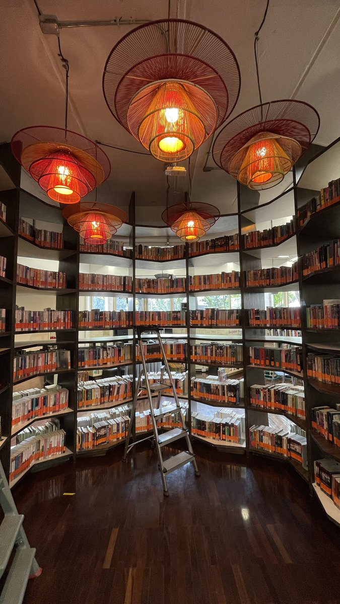 rnparng's tweet photo. 📚 https://t.co/lxuA6mGA10