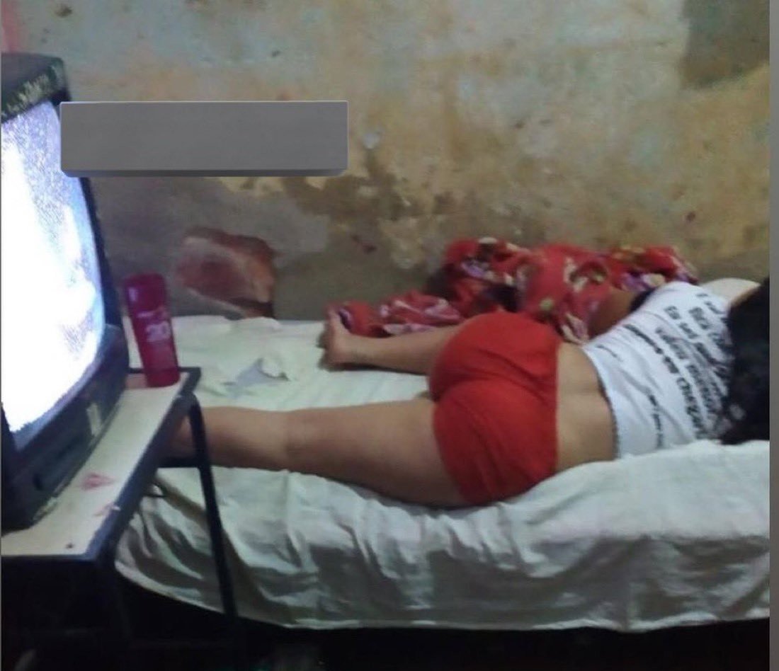 NeuroHopex's tweet photo. @irereieri Sleeping like a horse after taking it like a champ https://t.co/p59B7H1n2D