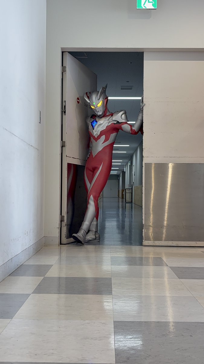 ume_toraGX's tweet photo. イケメンは登場もカッコいい https://t.co/jopsj3UxUp