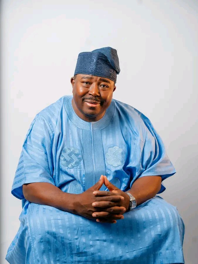adexsj07's tweet photo. Gbogbo Ibadan, Oyo, Ogbomoso, Oke Ogun, Ibarapa Mejeje and others must not allow someone that abandone his own Obas by not paying Alafin's salary for months.

Seyi Makinde's Gbewudani, Oyo State APM governorship candidate went to Ohaneze Ndigbo assuring them if elected as governor, he is ready to sell Oyo State cheap, give them commissioner and in years to come some people will be claiming Oyo State is a no man’s land like Lagos.

This kind Akotileta wants to govern Oyo State 🤦‍♂️

Kole work 🤷‍♂️

Oloye Agba ni Sarafadeen Alli, kole ri oba fin, eni mo oju Ogun ni pabi ni ire 💯

Sarafadeen Alli is the next Oyo State Governor in 2027 period.