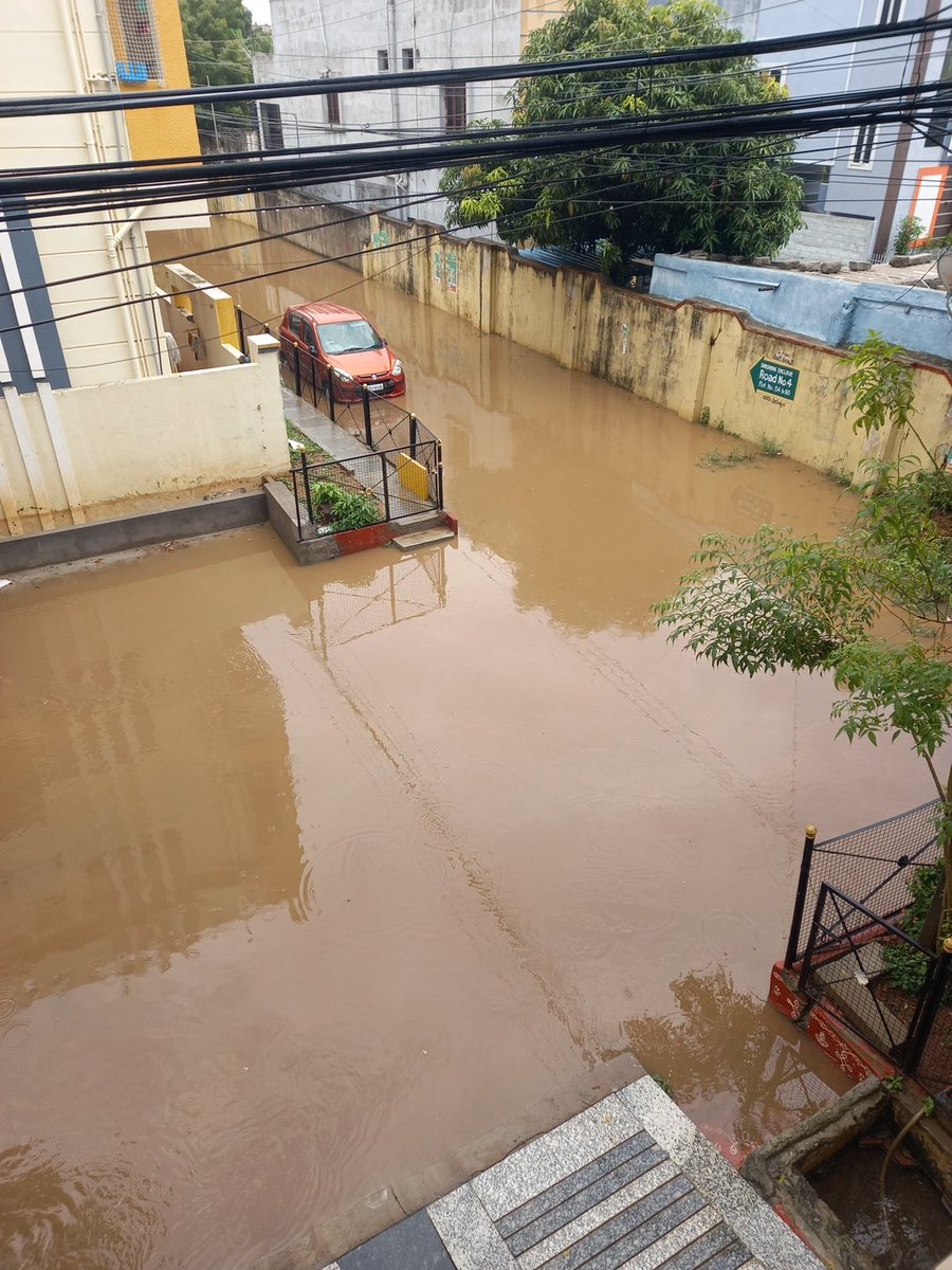 MuralidharDSPV's tweet photo. @MasRainman heavy rain lashed at Dammaiguda Medchal Malkajgiri. Seasons 1st. https://t.co/3X7qoShoU5