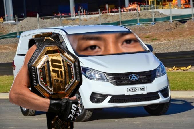 WonderbreadMMA's tweet photo. THE VAN DOESNT STOP FOR ANYONE 

THE BEST IN THE WORLD https://t.co/QyVUCKxKLu