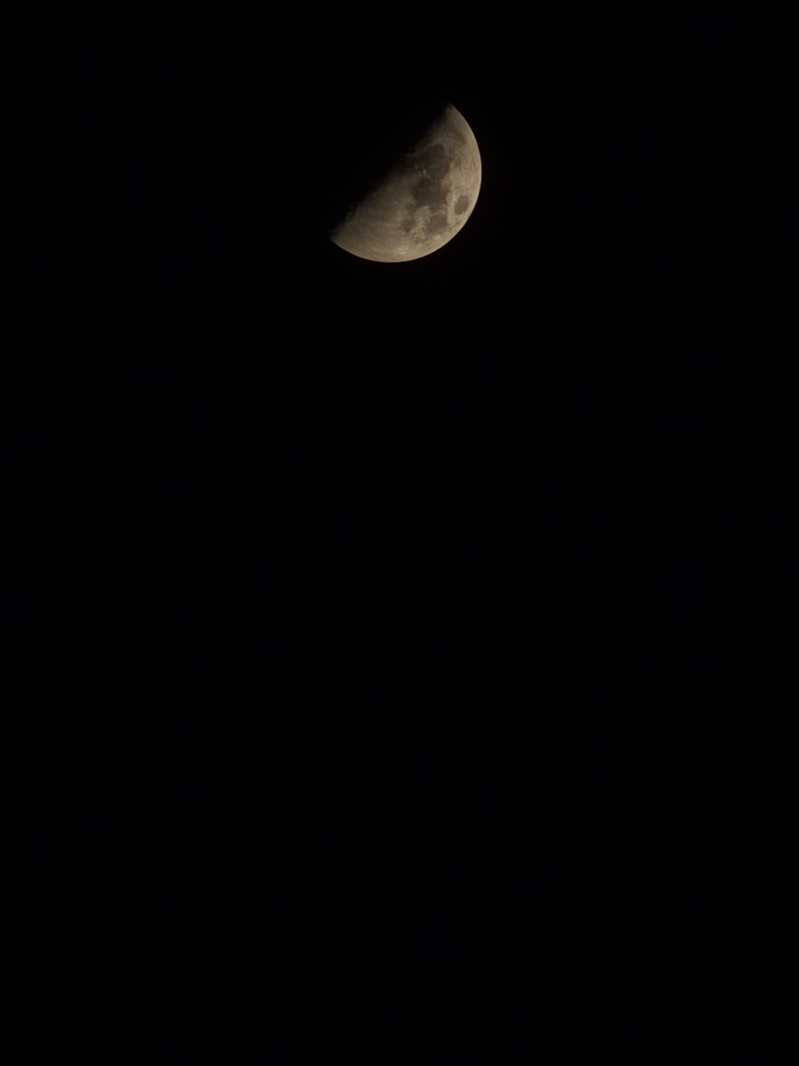 NegroJos5's tweet photo. Nigth nigth 
🌒🌒🌒🌒
#MoonNight https://t.co/kKHID4yPry
